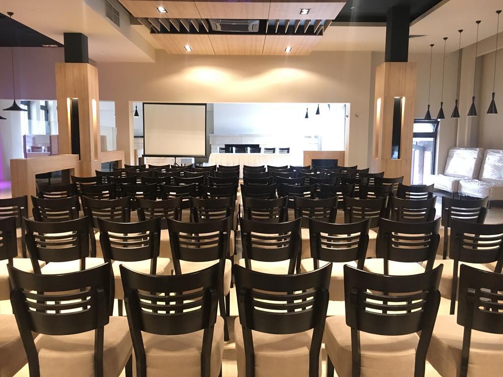 Sumarice Hotell Kragujevac Eksteriør bilde