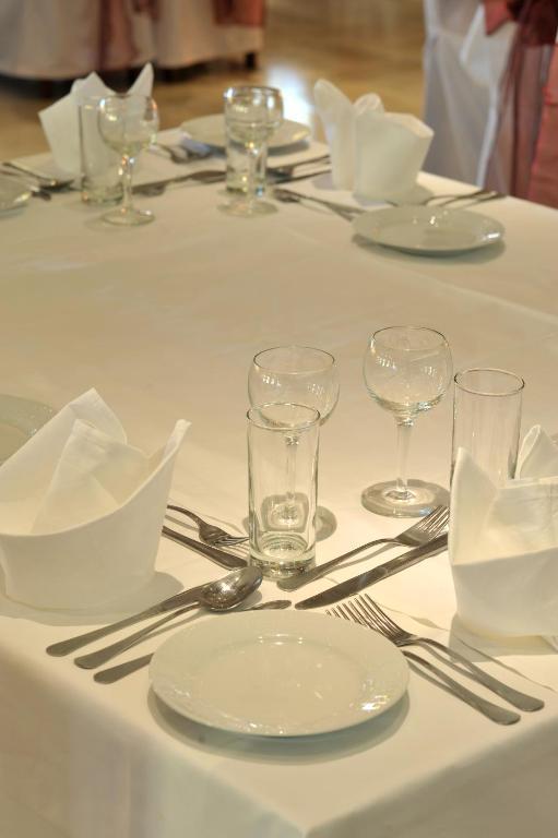 Sumarice Hotell Kragujevac Eksteriør bilde